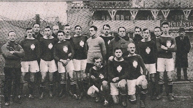 Reprezentacja Polski w piłce nożnej (18 grudnia 1921 roku) przed meczem z drużyną narodową Węgier