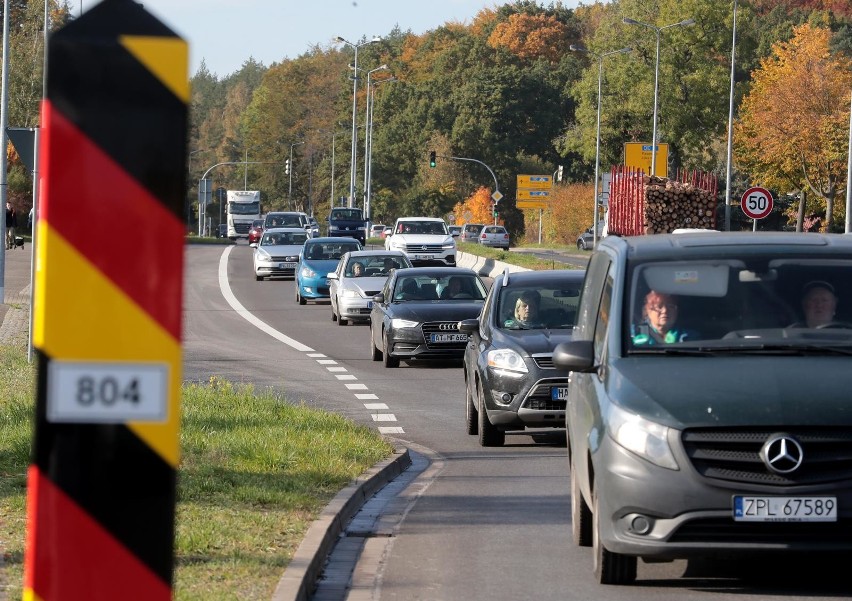 W związku z tym zdarzają się fałszerstwa dokumentu.