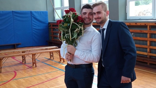 W piątek, 29 kwietnia uroczyście zakończyli naukę tegoroczni absolwenci Zespołu Szkół Zawodowych w Skalbmierzu.