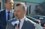 Oświadczenie majątkowe burmistrza Opatowa Grzegorza Gajewskiego. Zobacz ile zarabia, jakie ma auto i mieszkanie