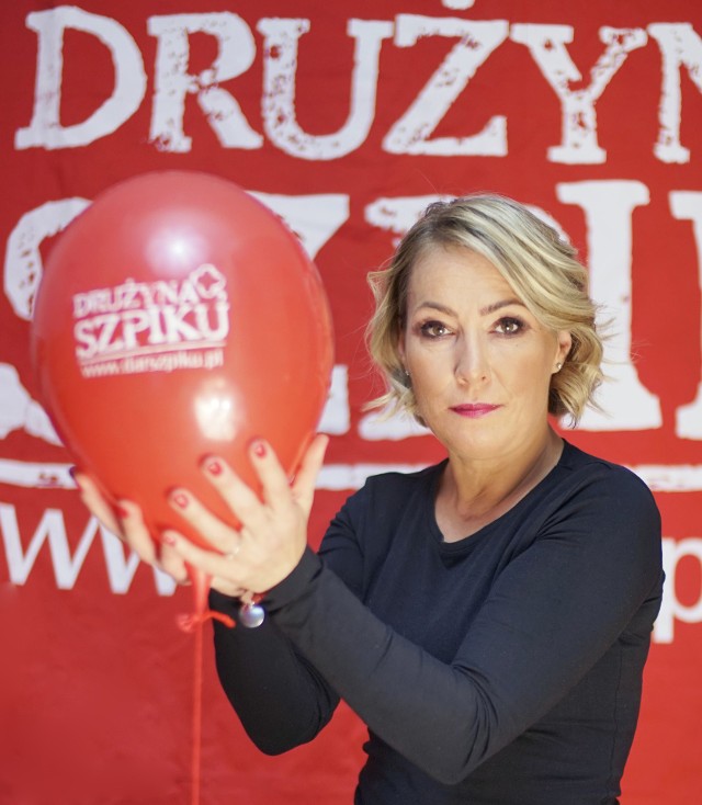 Dorota Raczkiewicz, Drużyna Szpiku - SMS o treści CZR.82