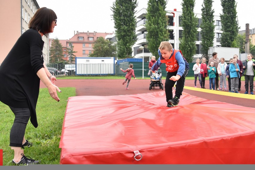 Sportowej rywalizacji na boisku PSP2 towarzyszyło mnóstwo...