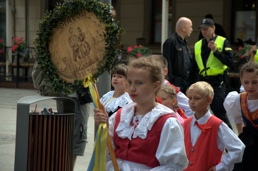 Korowód i VII Festiwal Kalejdoskop Kultur (ZDJĘCIA)