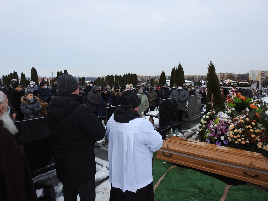 Łomża. Pogrzeb śp. Henryka Sierzputowskiego. Tłumy towarzyszyły mu w ostatniej drodze [ZDJĘCIA]