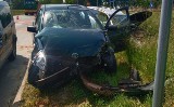 Wypadek na rondzie Reagana w Tarnowie. Jedna osoba ranna po zderzeniu dwóch pojazdów