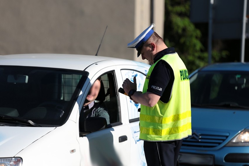 Akcja policjantów w Zielonej Górze. O poranku wszyscy kierowcy byli trzeźwi (zdjęcia)