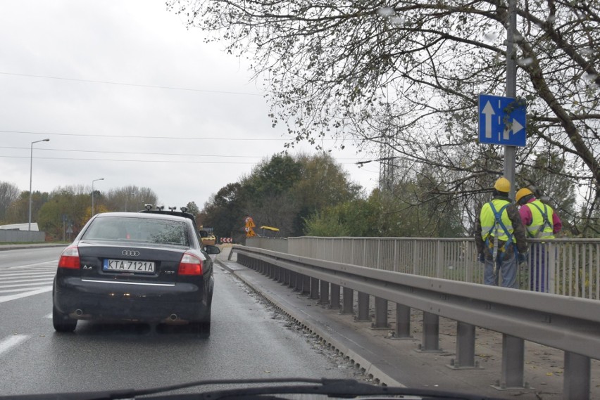 Tarnów. Do Mościc i autostrady przez... zajezdnię autobusową [ZDJĘCIA]