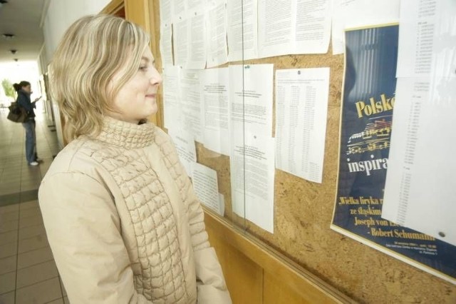 Wczoraj Beata Nowak z II roku pedagogiki bardzo się ucieszyła - znalazła swoje nazwisko na liście szczęśliwców.