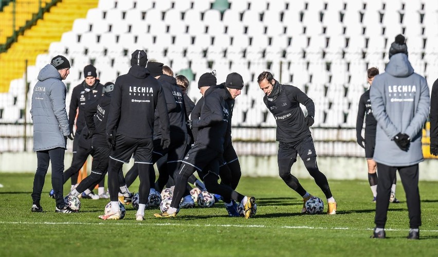 Lechia Gdańsk mocno trenuje przed startującą już pod koniec stycznia rundą wiosenną. Zobaczcie zdjęcia z przygotowań [galeria]