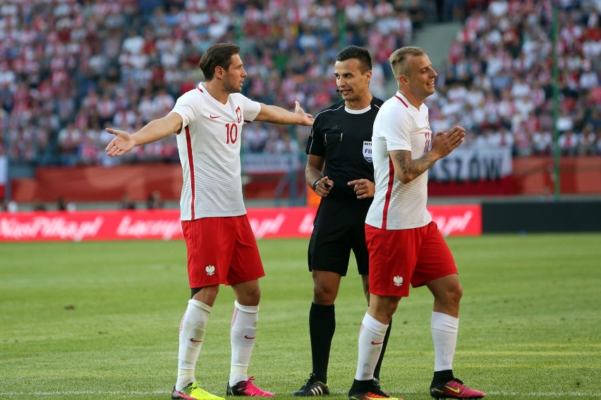 Eksperymenty i niepewność przed Euro 2016. We wtorek kadra będzie już trenować w La Baule