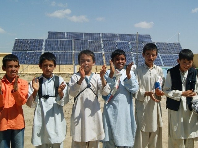 Solary ucieszyły afgańskie dzieci.