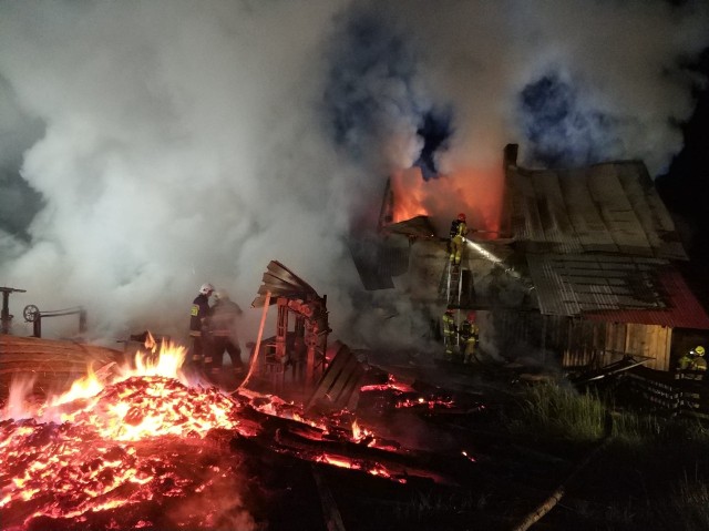 Nocny pożar w Soli. Zobacz kolejne zdjęcia. Przesuwaj zdjęcia w prawo - naciśnij strzałkę lub przycisk NASTĘPNE