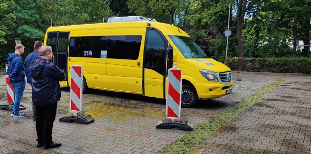 Przejazd techniczny busa linii 654 zakończył się sukcesemZobacz kolejne zdjęcia/plansze. Przesuwaj zdjęcia w prawo naciśnij strzałkę lub przycisk NASTĘPNE