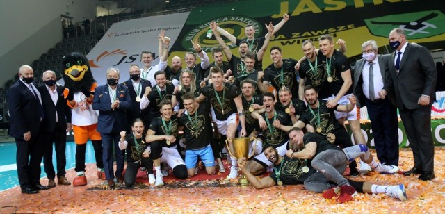 Mistrzostwo Polski w sezonie 2020/21 było drugim w historii, po które sięgnął Jastrzębski Węgiel.