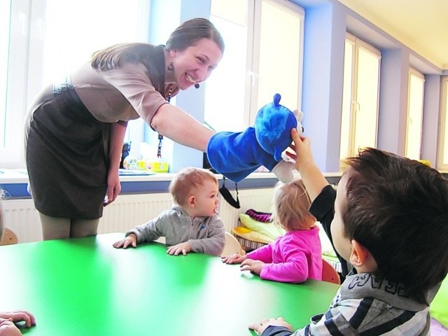 Na widok Małgorzaty Skupskiej maluchy uczące się angielskiego wołają ,,happy&#8221;. - To nauka języka poprzez zabawę - mówi pedagog.