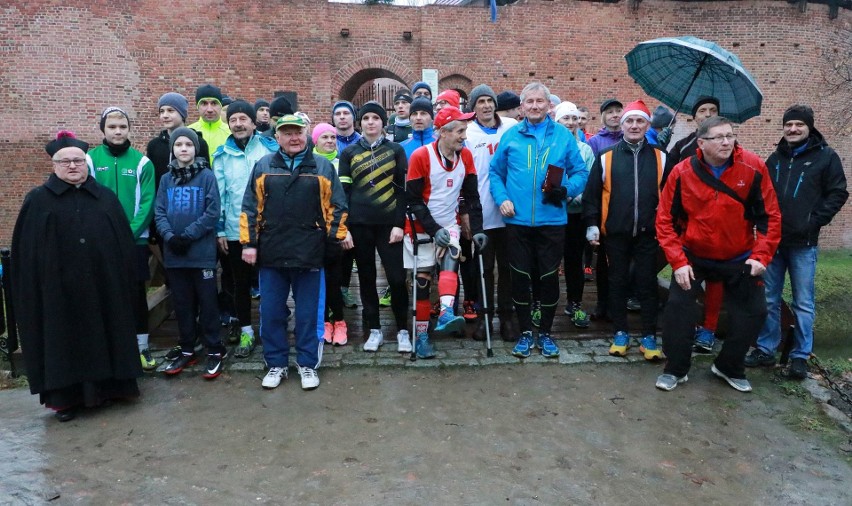 Miłośnicy królowej sportu z Międzyrzecza i okolic pożegnali...