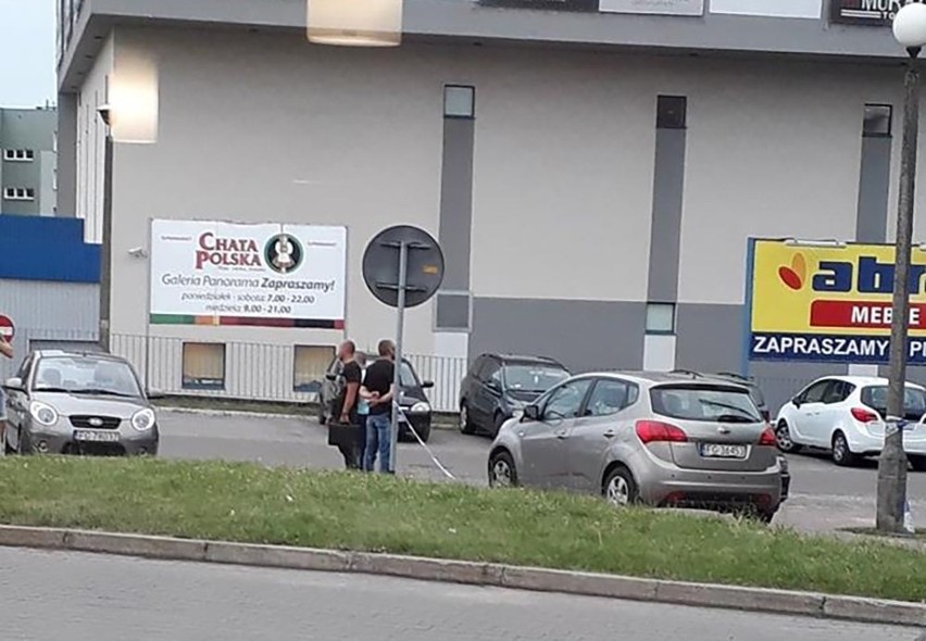 Do bandyckiego napadu doszło w piątek, 15 czerwca, pod Tesco...