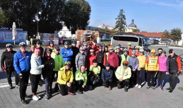 Kilkudziesięcioosobowa grupa turystów rowerowych uczestniczyła 1 października w Rajdzie Pieczonego Ziemniaka. Imprezę zorganizował Klub Turystyki Rowerowej "Goplania" w Kruszwicy.