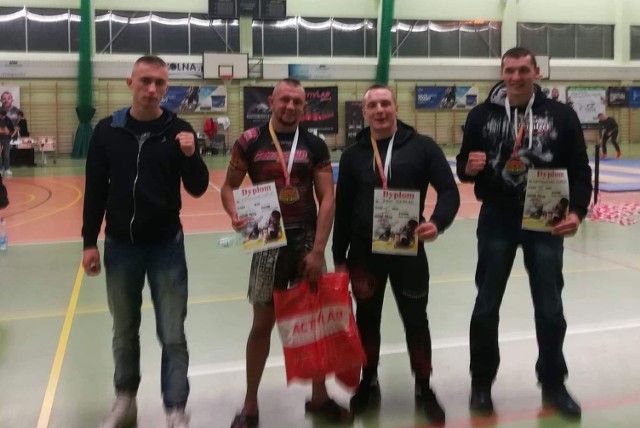 Zawodnicy Brawlera Fight Club Końskie bardzo dobrze wypadli w Krakowie.