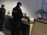 Burmistrz Klinowski znów wezwał policję. Sesja Rady Miejskiej przerwana