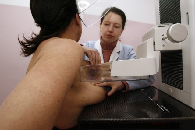 Badania mammograficzne pozwalają wykryć nowotwory