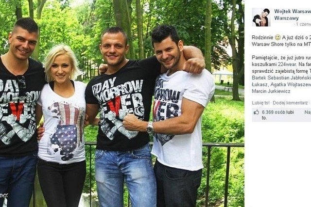 Ekipa "Warsaw Shore" promuje koszulki (fot. screen z Facebook.com)