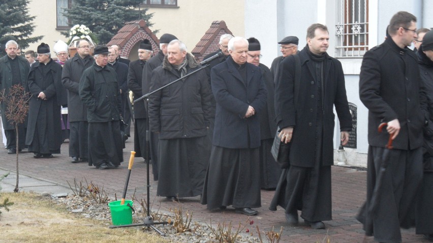 Pogrzeb ks. prof. Wincentego Myszora na cmentarzu...