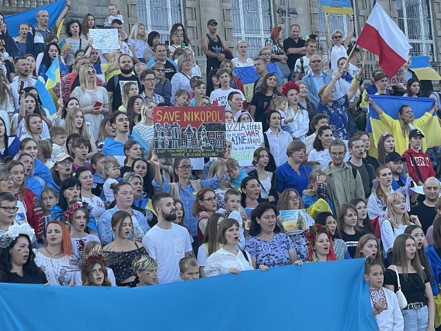 Spotkanie z okazji 31 lat niepodległości Ukrainy i niepodległościowy pochód ulicami Szczecina