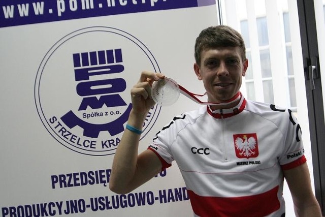 Mariusz Gil ma 28 lat. Wychowanek POM Strzelce Kraj., zawodnik tego klubu i belgijskiej grupy zawodowej Baboco Cycling Team. W 2004 r. zdobył srebrny medal przełajowych MŚ w kategorii młodzieżowców. Mistrz Polski we wszystkich grupach wiekowych, ostatnio trzy razy z rzędu triumfator wśród elity.