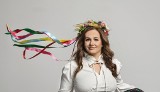 Joanna Kołaczkowska solo, czyli muzyczny stand-up w Kielcach. Usłyszymy nowe kabaretowe piosenki