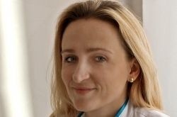 Sylwia Cyran-Stemplewska, specjalista dermatologii i wenerologii z Centrum Medycznego „Zdrowie” w Kielcach.