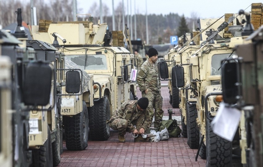 Luty: Wojna na Ukrainie i amerykańcy żołnierze w Jasionce