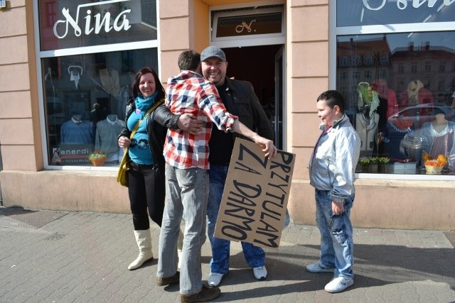 Paweł Wita, lider Zielonego Sulechowa przytulił 150 osób 