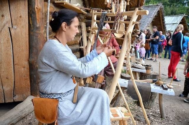 „Biskupin archeo–fashion week” to tytuł XXII festynu w Biskupinie