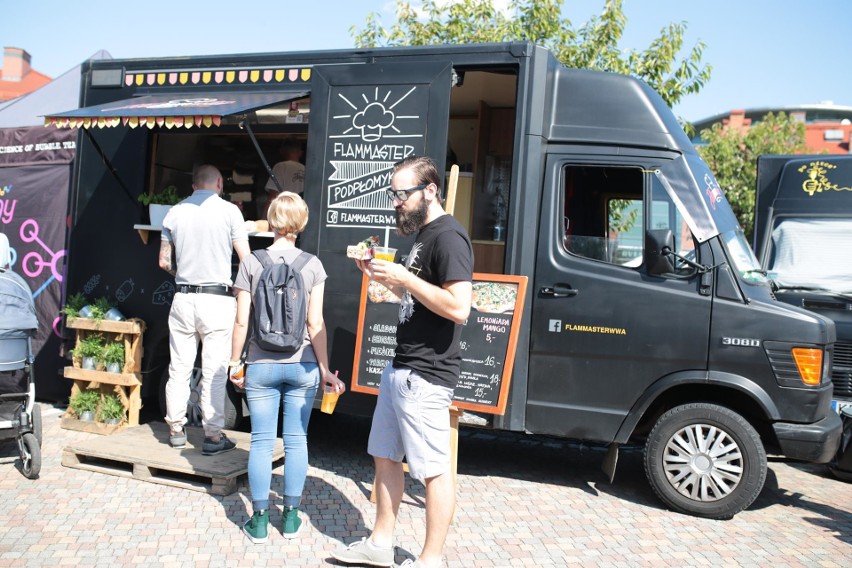 Street Food Polska Festival czyli zlot foodtrucków w Krakowie [ZDJĘCIA]