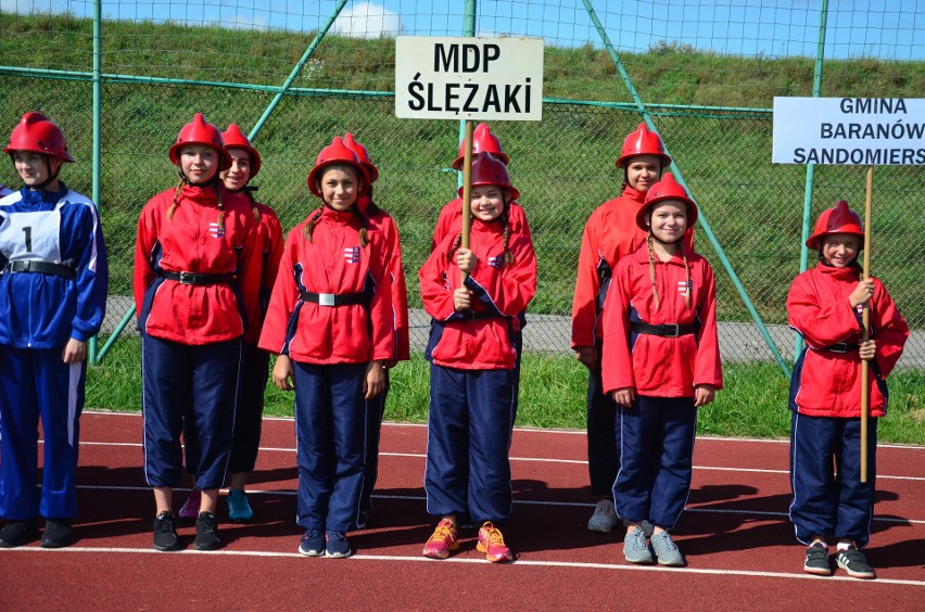 Baranów Sandomierski. Strażacy ochotnicy z powiatu tarnobrzeskiego pokazali, co potrafią [ZDJĘCIA] 