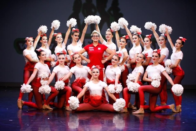 Nagranie do Mistrzostwach Świata Cheerleaders dla Studia Tańca Honortata odbyło w połowie września w teatrze w Kielcach