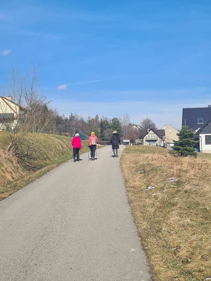 Dobczyce. Przepis na aktywną wiosnę i lepszą odporność: nordic walking