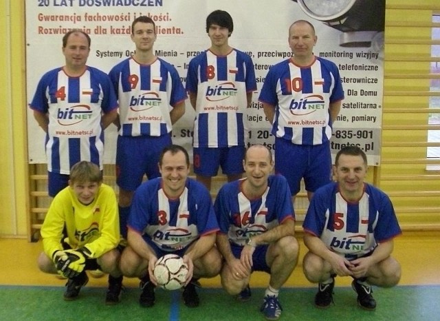 Bt-Net okazał się najlepszą drużyną rozgrywek w Ćmielowie.