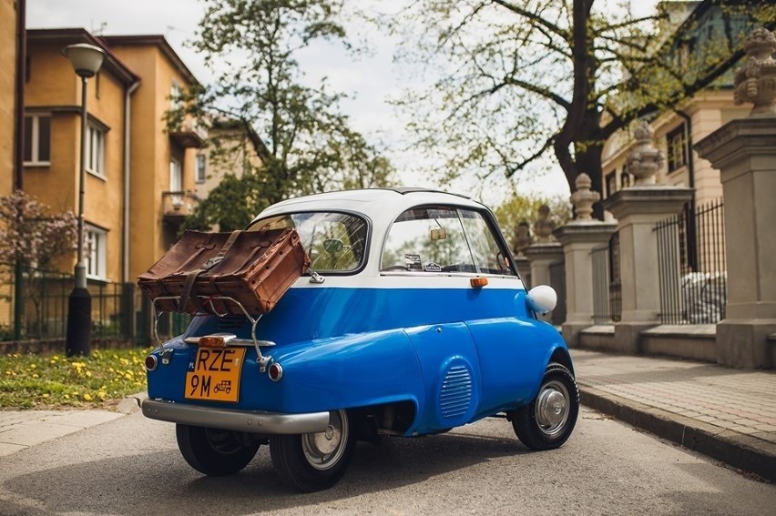 MISTRZOWIE MOTORYZACJI Jeden z najmniejszych samochodów na świecie - BMW Isetta 250. Lider w kategorii Bryka Roku!