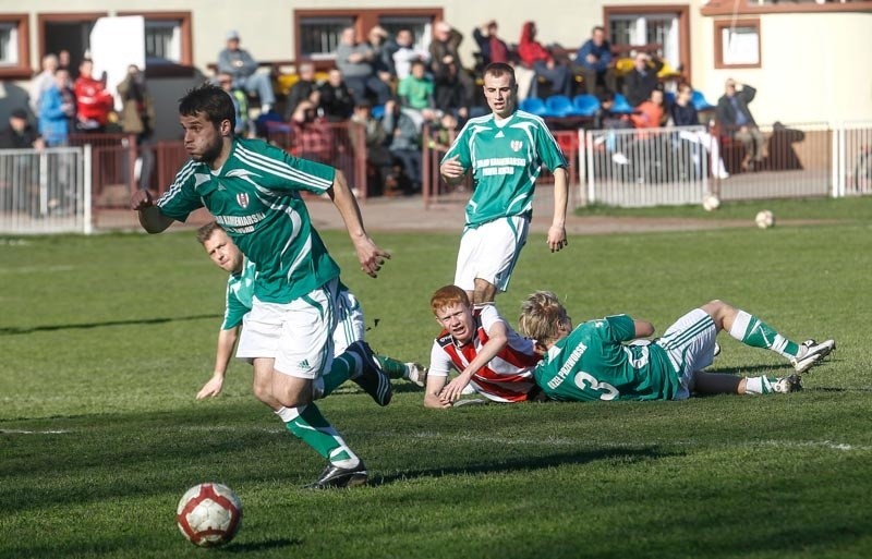 Orzeł Przeworsk na własnym stadionie przegrał z Resovią...