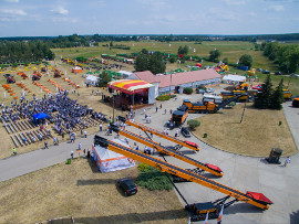 Pronar obchodził 30-te urodziny w Narwi