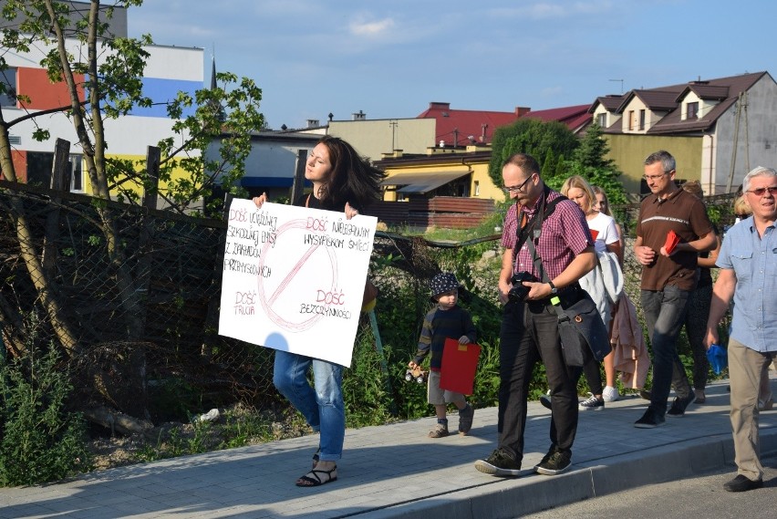 Około stu skawinian protestowało przeciw zatruwaniu...