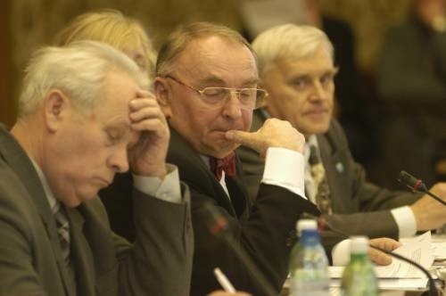 Z wnioskiem o odwołanie Kowalskiego wystąpili (od lewej) radni Ptaszek, Czerwiński i Kowalczyk.