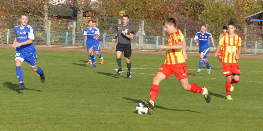 Piłkarze Korony Kielce pokonali Wisłę Kraków 8:1 w Centralnej Lidze Juniorów do 17 lat [WIDEO, ZDJĘCIA]