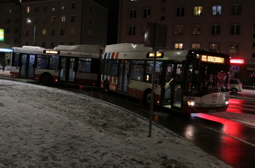 Gołoledź w Radomiu.