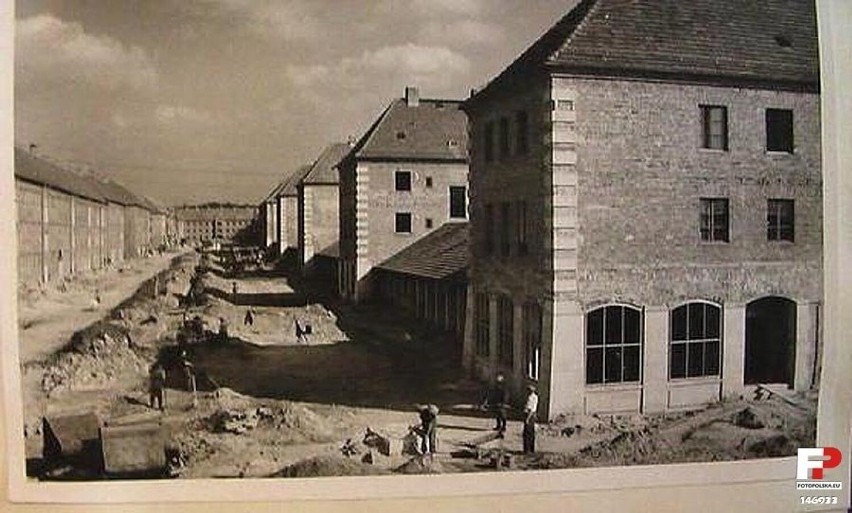 Gliwice. Tak powstawały bloki na Osiedlu Sikornik i w Łabędach. Zobaczcie wyjątkowe archiwalne zdjęcia prosto z budowy!