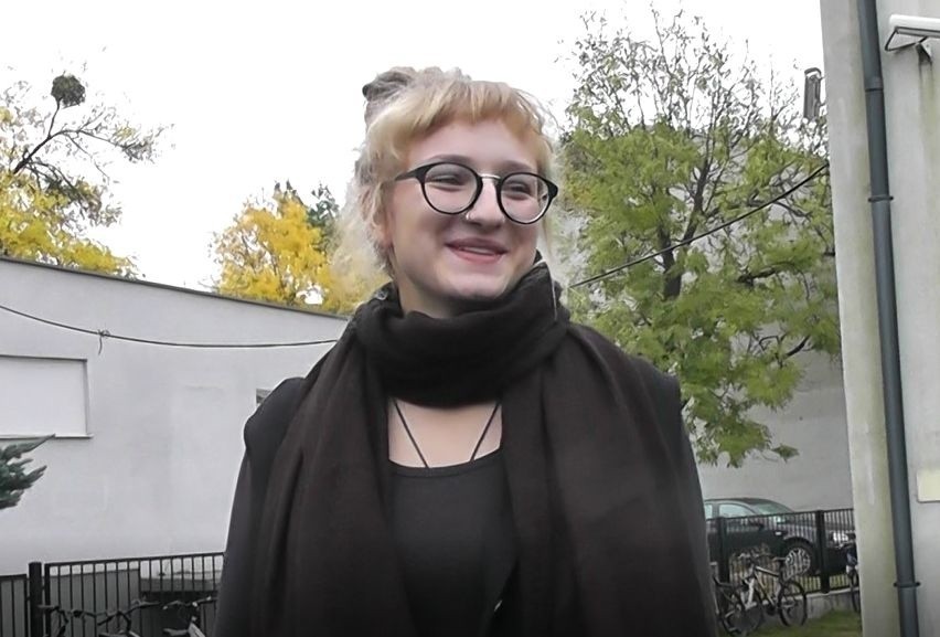 Kim jest 17-letnia Emilia Kielak, która zorganizowała czarny protest w Ostrołęce?