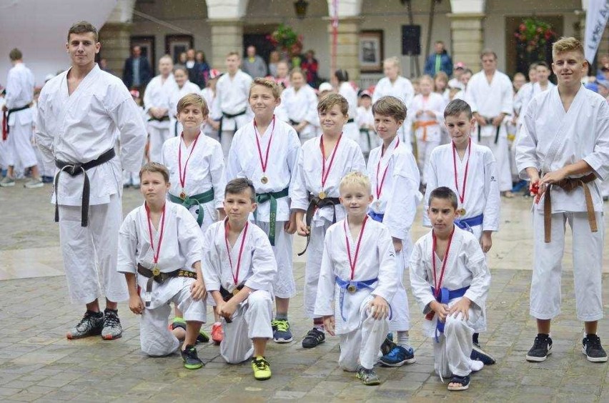 Moc atrakcji dla reprezentantów niepołomickiej Akademii Karate Tradycyjnego