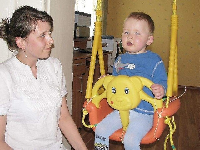 - Uśmiech Olka motywuje mnie do walki o jego zdrowie - mówi Agnieszka Pesta, mama chłopca